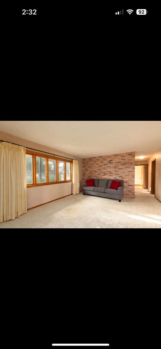 Building Photo - 2787 Crestline Ave