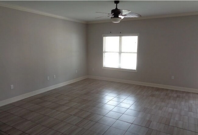 Foto del edificio - 3 Bed/ 2.5 Bath