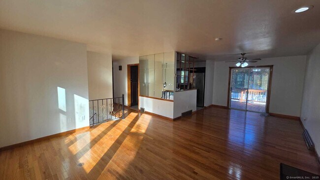 Building Photo - 127 Ursini Dr