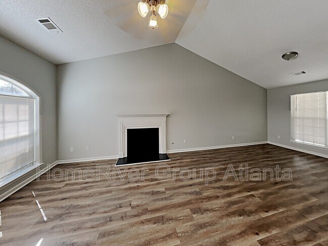 Building Photo - 4991 River Overlook Way