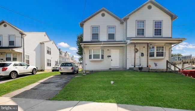 Building Photo - 1308 Worrell Street Unit
