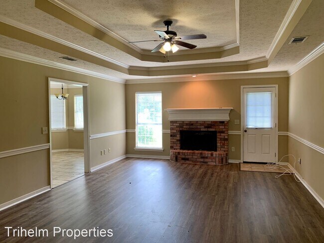 Building Photo - 3 br, 2 bath House - 1003 N Azalea Dr