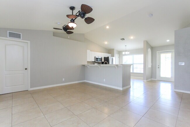 Foto del edificio - 1144 SW 6th Terrace