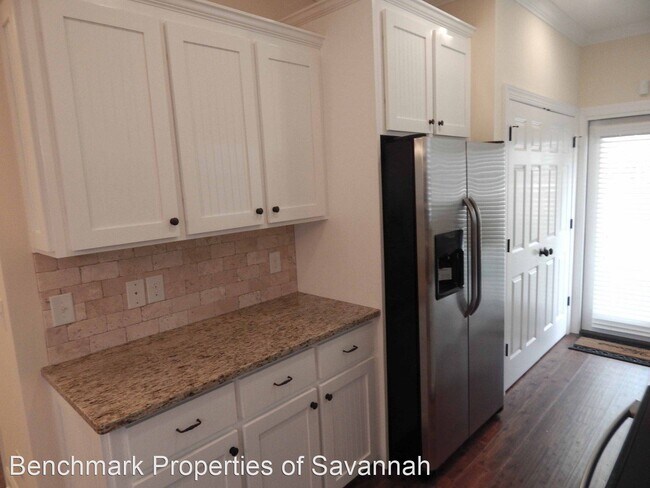 Foto del edificio - 4 br, 2.5 bath House - 501 E 32nd St.
