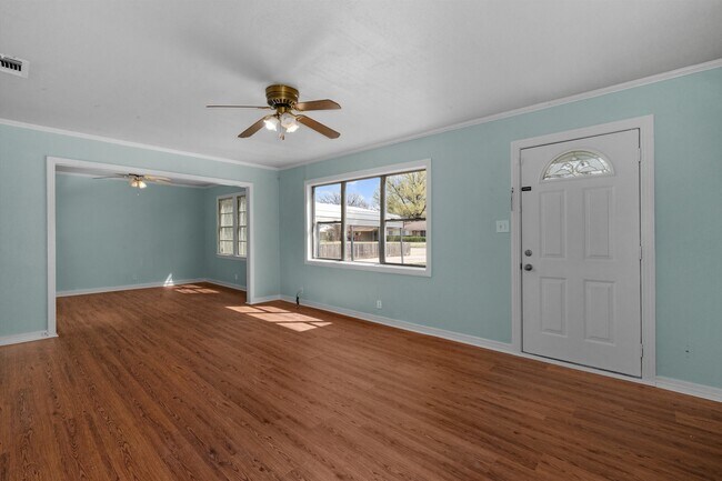 Foto del edificio - 1117 Patricia Dr