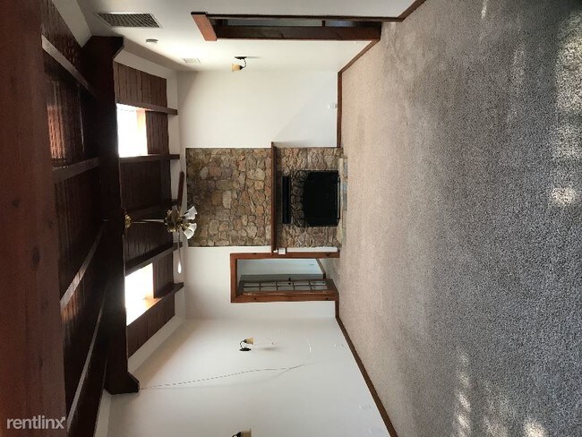 Building Photo - 1277 Big Red Rd