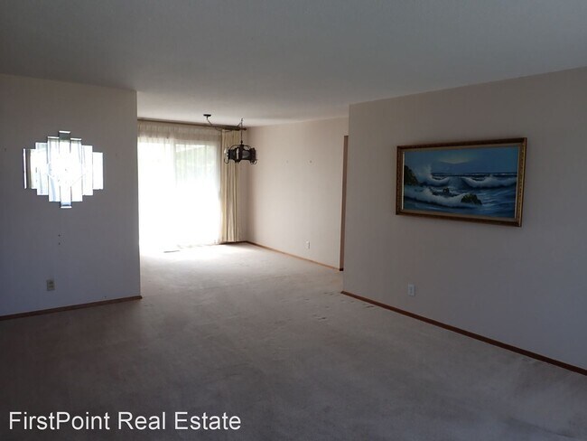 Building Photo - 3 br, 1.5 bath House - 1102 7th St SW