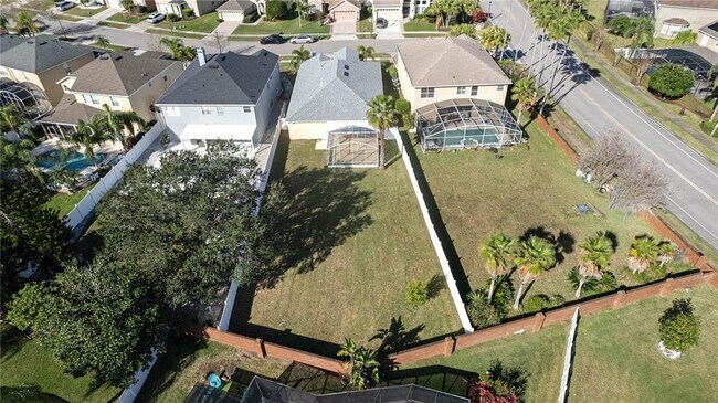 Building Photo - 1007 Royal St George Dr