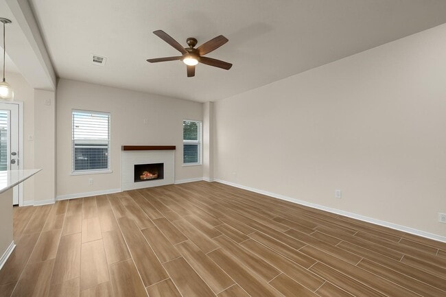 Foto del edificio - 6022 Yorktown Meadow Ln