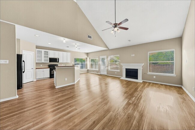 Foto del edificio - 5717 Eagle Mountain Dr
