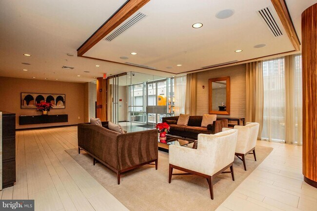 Foto del edificio - 12025 New Dominion Pkwy