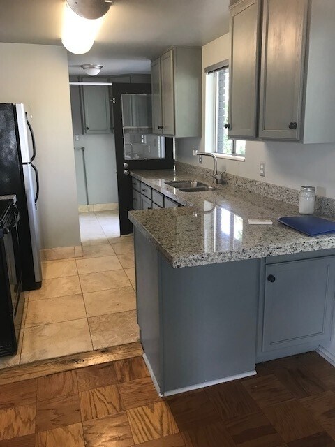 Foto del edificio - 2924 Preston St