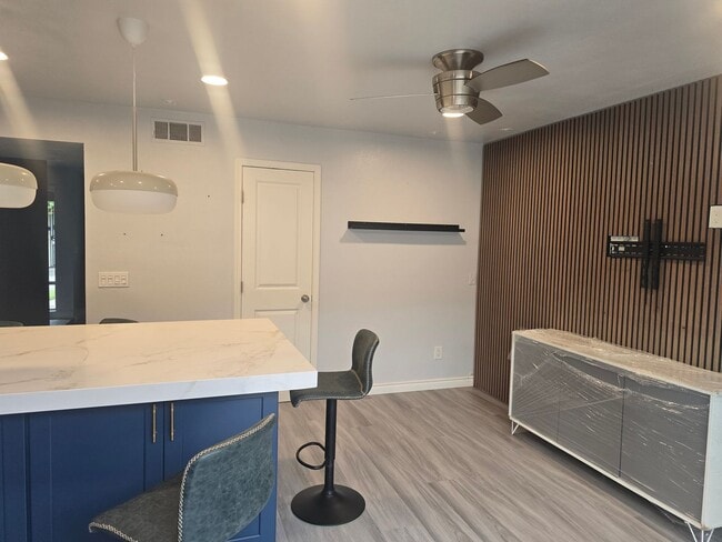 Foto del edificio - Beautiful Townhome for Rent