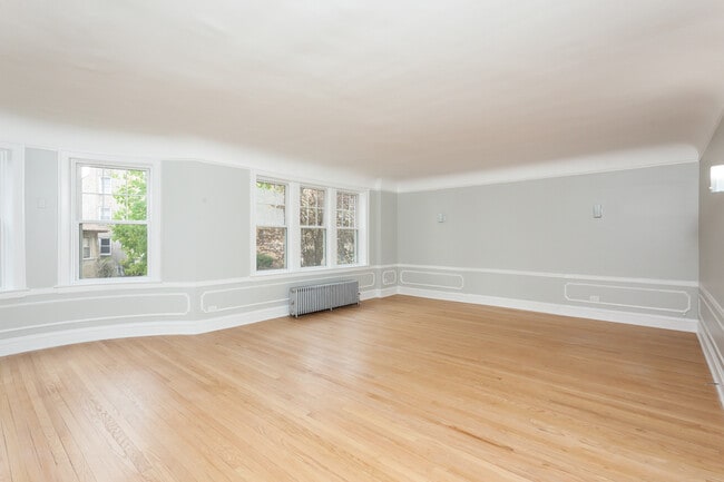 Foto del edificio - 6149 N Talman Ave