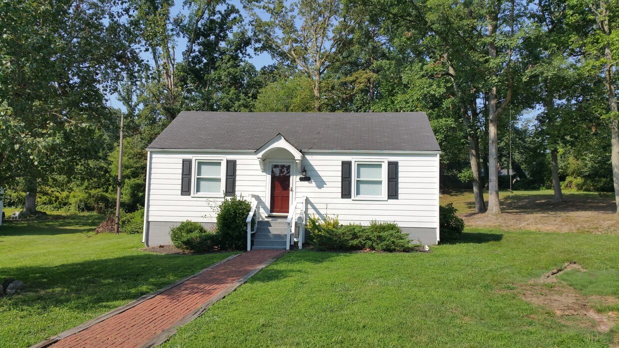 Primary Photo - 7115 Walford Ave