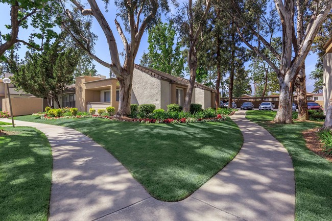 Building Photo - Upland Village Green