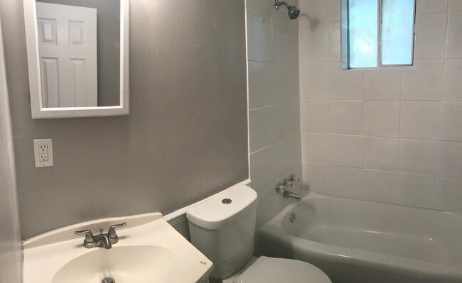 Building Photo - Wow! Completely Renovated Apartment!