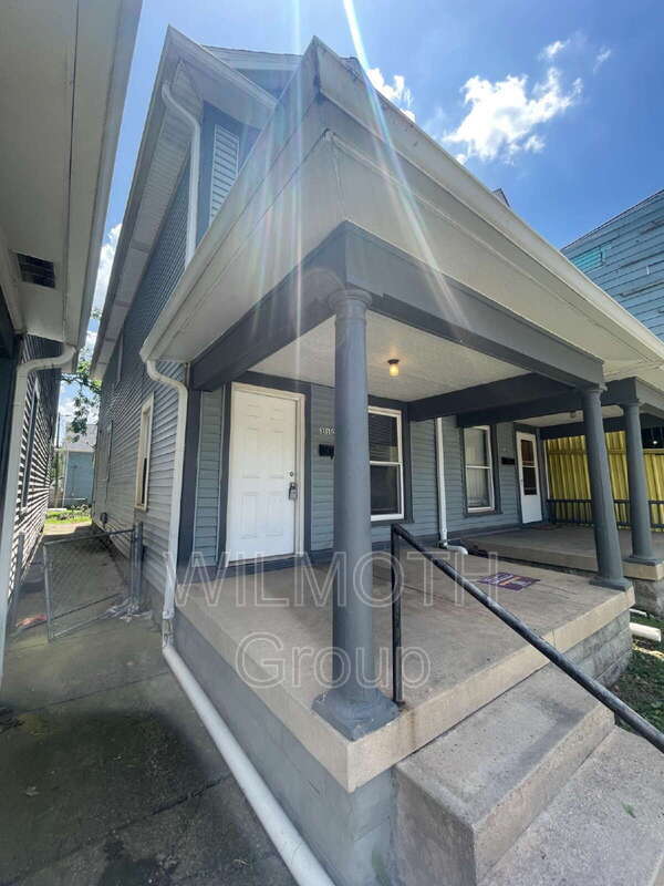 Building Photo - 2107 E Michigan St