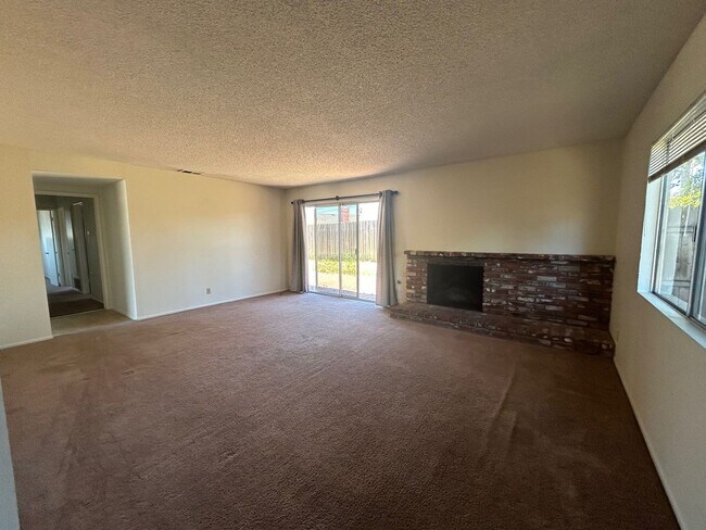 Building Photo - 1311 Oceanaire Dr