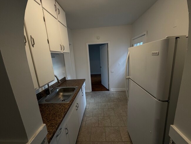 Building Photo - 237 Tremont St