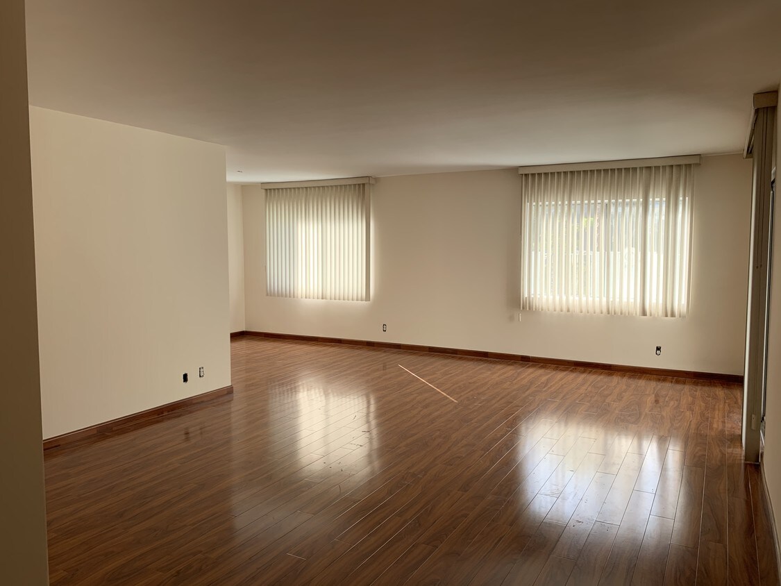 1440 Reeves St, Los Angeles, CA 90035 Apartments in Los Angeles, CA