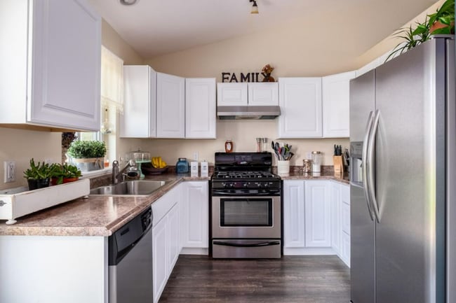 Building Photo - 700 W Bridle Ln