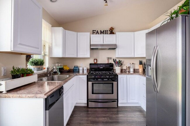 Foto del edificio - 700 W Bridle Ln