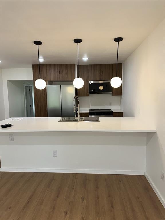 Foto del edificio - 305 Rowland Dr