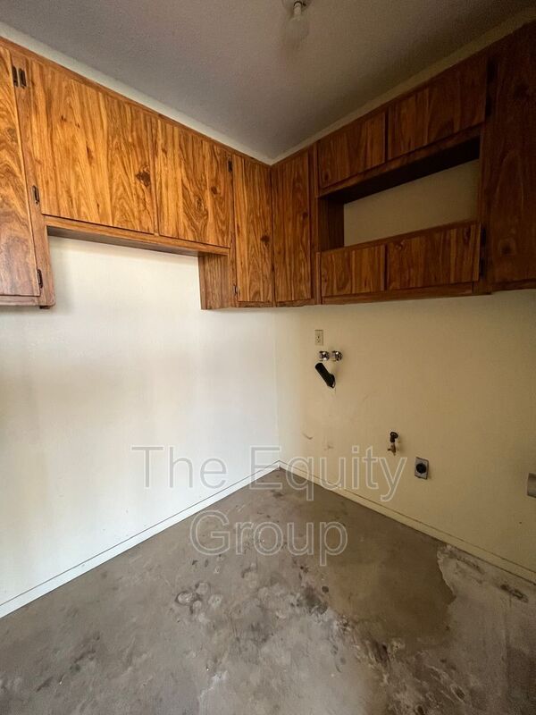 Building Photo - 149 N Castle Rock St