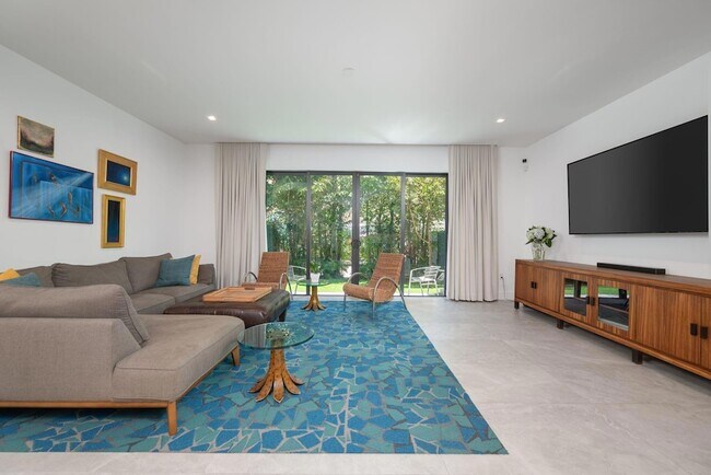 Building Photo - 6864 SW 80th St