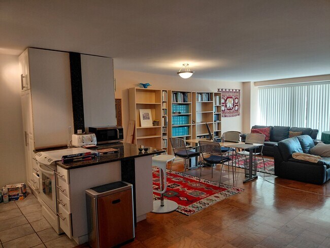Building Photo - 1435 4th St SW