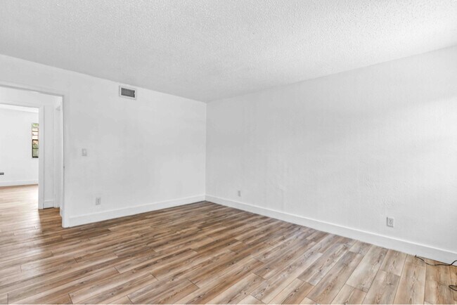Foto del edificio - 1508 Espanola Ave