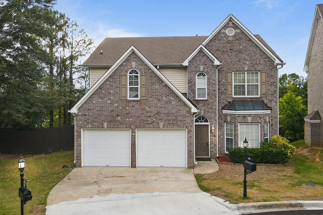 Building Photo - 164 Village Ln