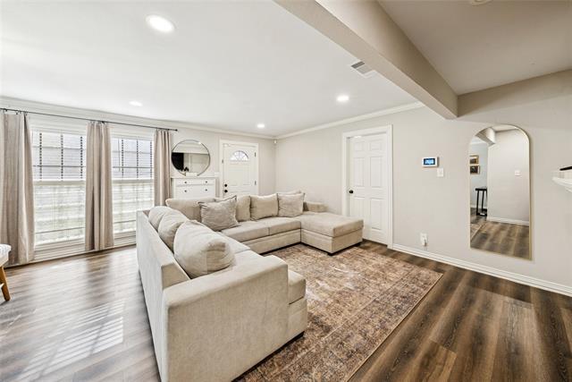 Building Photo - 2923 Wanda Way