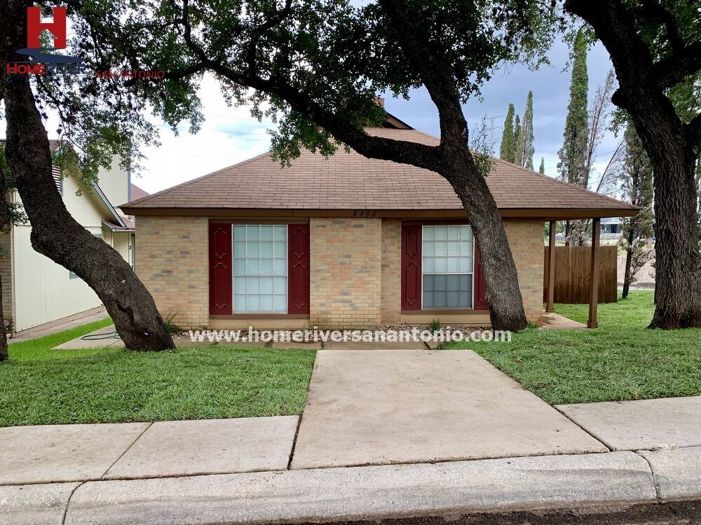 Primary Photo - 8402 Cranberry Hill