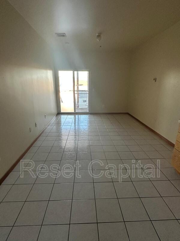 Foto principal - 140 Fleming Ave