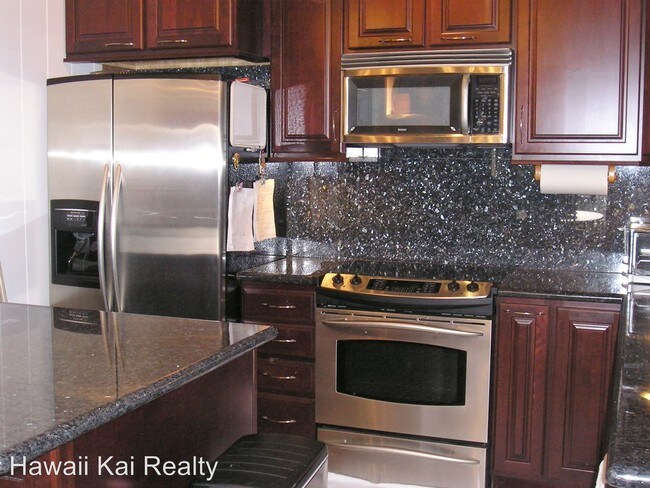 Building Photo - 3 br, 1.5 bath House - 672 Aipo Street