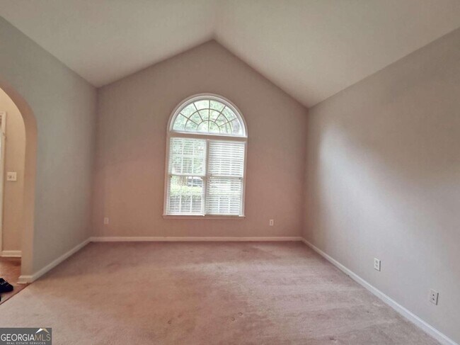 Foto del edificio - 715 Morning Creek Ln