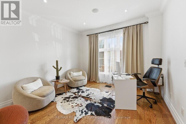 Photo du bâtiment - 93 Cumberland Dr