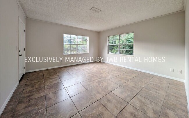 Foto del edificio - 1410 King Arthur Rd