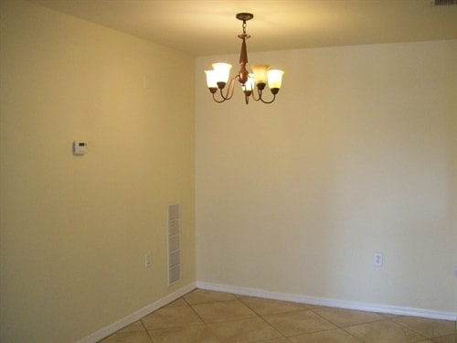 Building Photo - 8821 Manor Loop