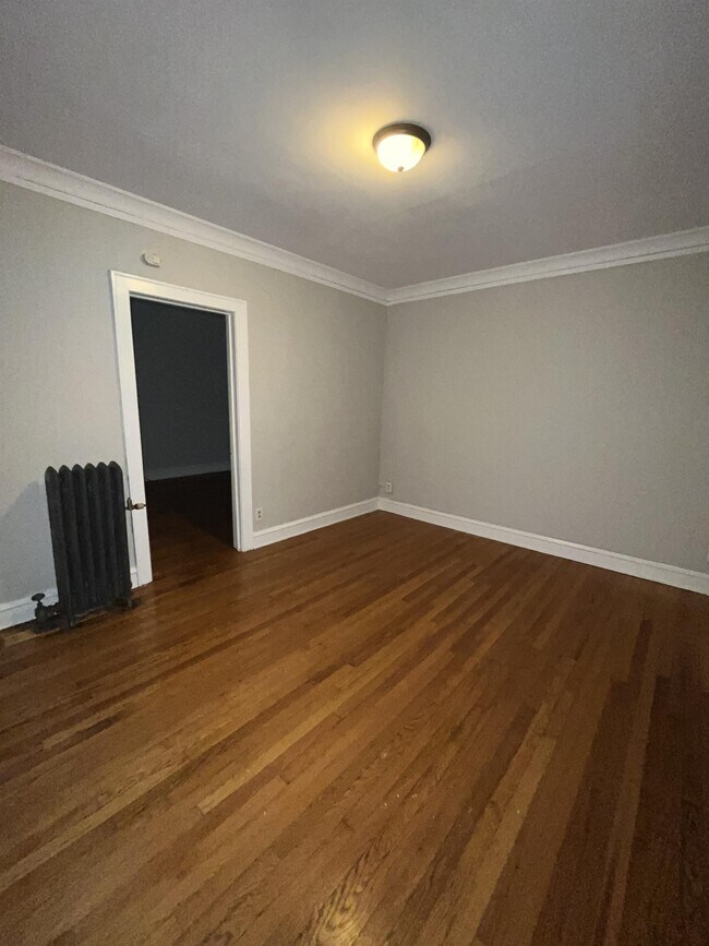 833 E 114th St, Whiting, IN 46394 House Rental in Whiting, IN