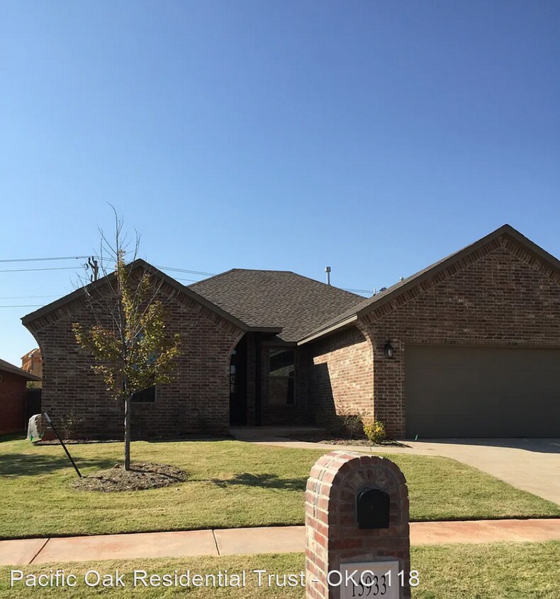 Foto principal - 3 br, 2 bath House - 15933 Sky Run Dr