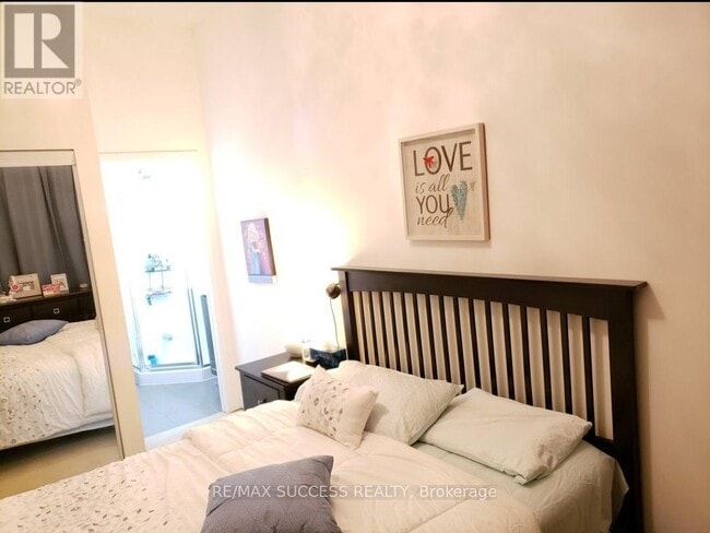 Building Photo - 365 Prince of Wales Dr