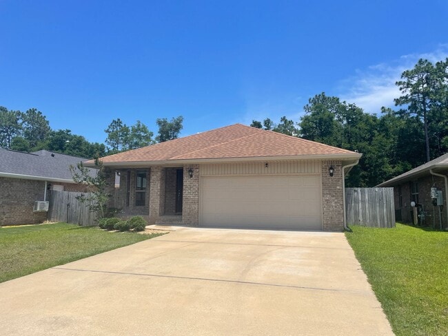 Building Photo - Excellent 3 Bedroom