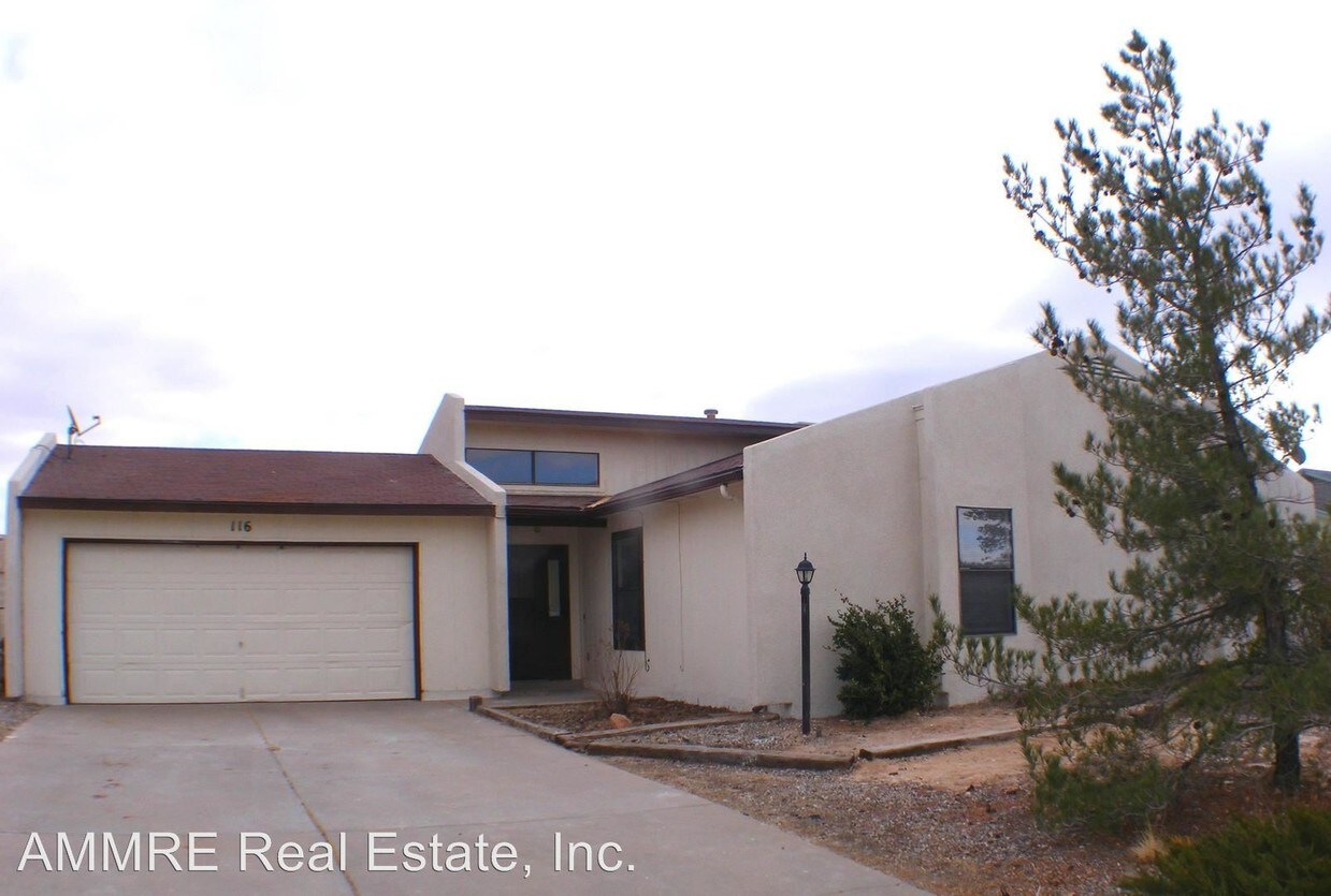 3 Br 2 Bath House 116 Arizona Sunset House For Rent In Rio Rancho Nm Apartments Com