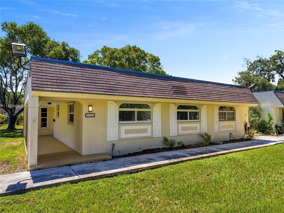 Foto principal - 17144 SW 112th Ct