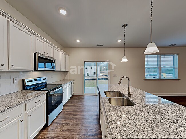 Foto del edificio - 3251 Brierhill Rd