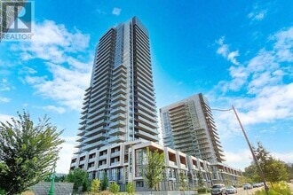 Building Photo - 27-527 McMahon Dr