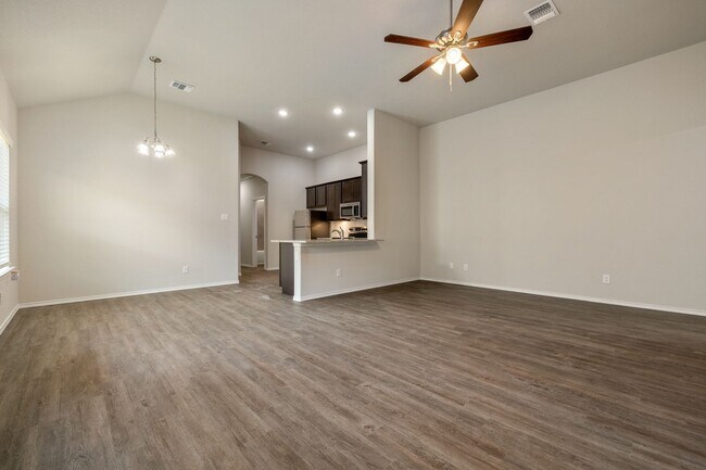 Building Photo - 9211-1 Canyon Bend